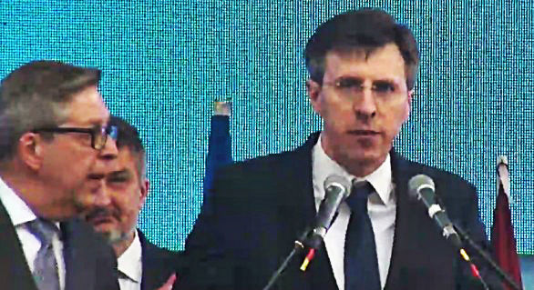 Pirkka Tapiola, a fost nevoit să-l calmeze pe Chirtoacă.