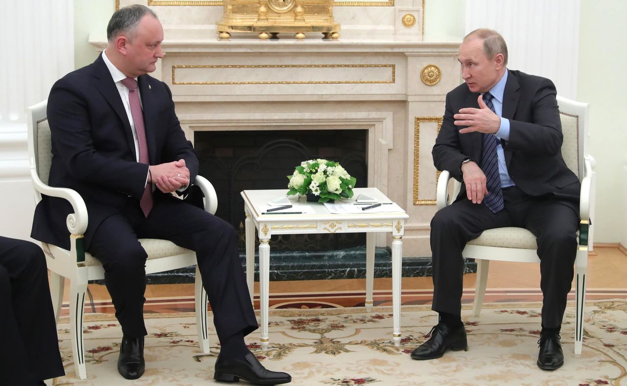 Додон решил проблему транзита молдавских товаров через Украину на встрече с Путиным.