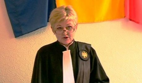 Fosta magistrată de la Judecătoria Comercială de Circumscripţie, Liliana Andriaş, riscă să fie cecretată penal. Foto: adevarul.ro