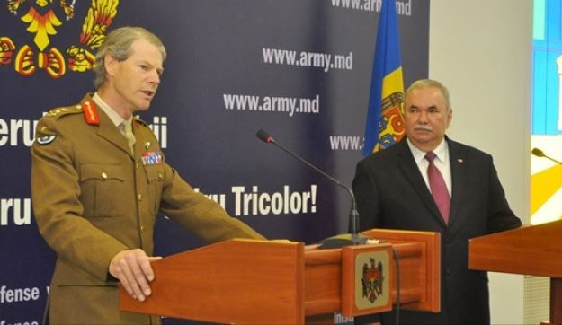 Брэдшау является первым военным представителем НАТО, посетившим нашу страну.