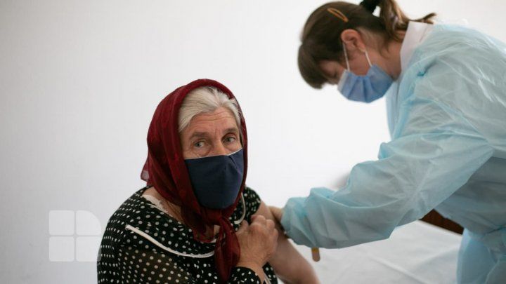 Кишиневцы поделились мнением об открытии пункта вакцинации на рынке.