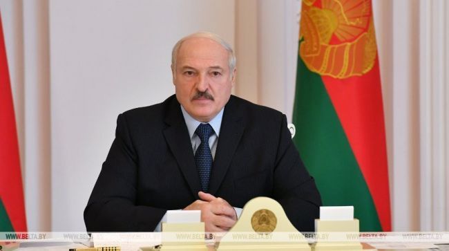 Лукашенко рассказал о попытке протестующих штурмовать его резиденцию.