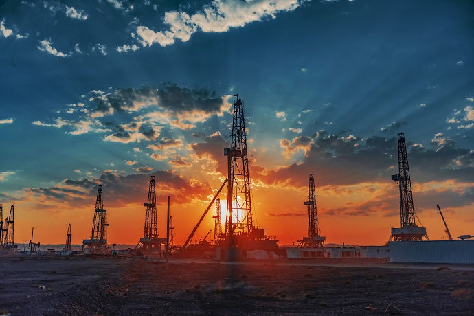 В августе Китай накопил огромные объемы нефти из-за низких цен.