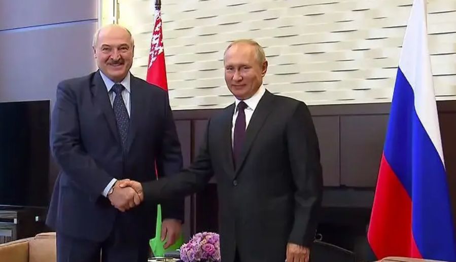 Путин и Лукашенко подписали интеграционный декрет Союзного государства.