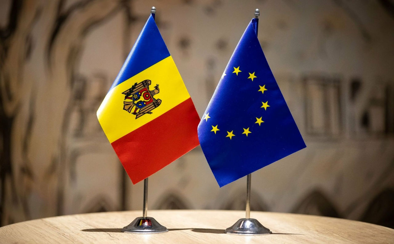 Presa: "Foaia de parcurs" a Republicii Moldova către UE prevede finalizarea negocierilor până în 2028.