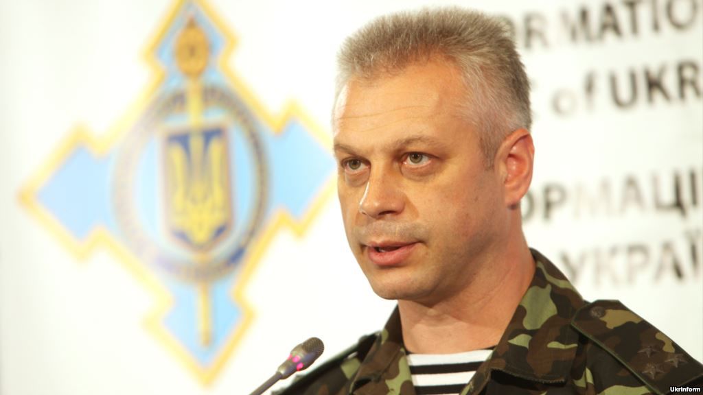 Лысенко: "Мы ждем, когда враг докажет то, что он действительно отвел вооружение".  Фото: 112.ua