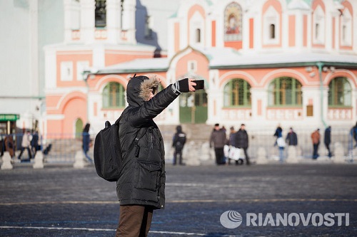 Жители российской столицы реже всех улыбаются на "самострелах", которые публикуют в Instagram.