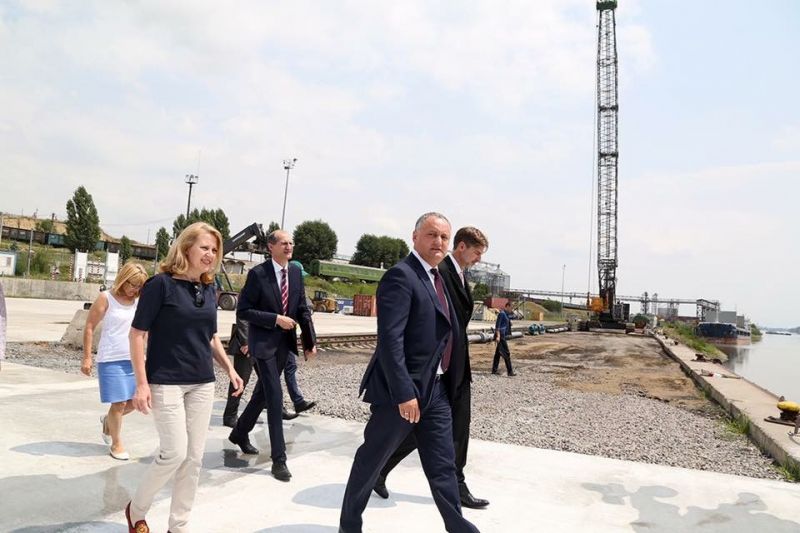 Dodon a efectuat o vizită la Portul Internațional Liber Giurgiulești. Foto: presedinte.md