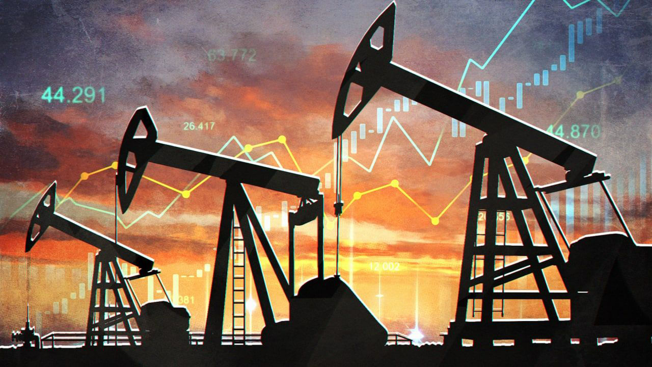 США разрешили до середины января разгружать нефть России без потолка цен.