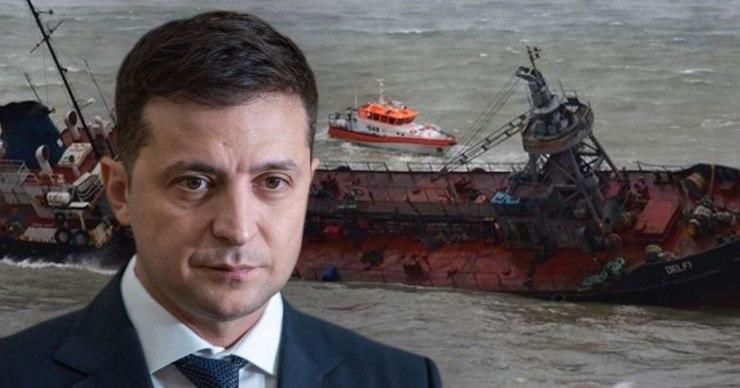 Зеленский потребовал убрать затонувшее судно "Делфи" с побережья Одессы. Коллаж: Point.md.