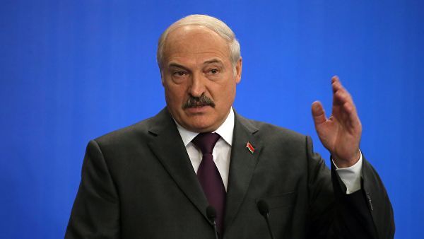 Лукашенко призвал не уходить от решения вопроса о мире в Донбассе.