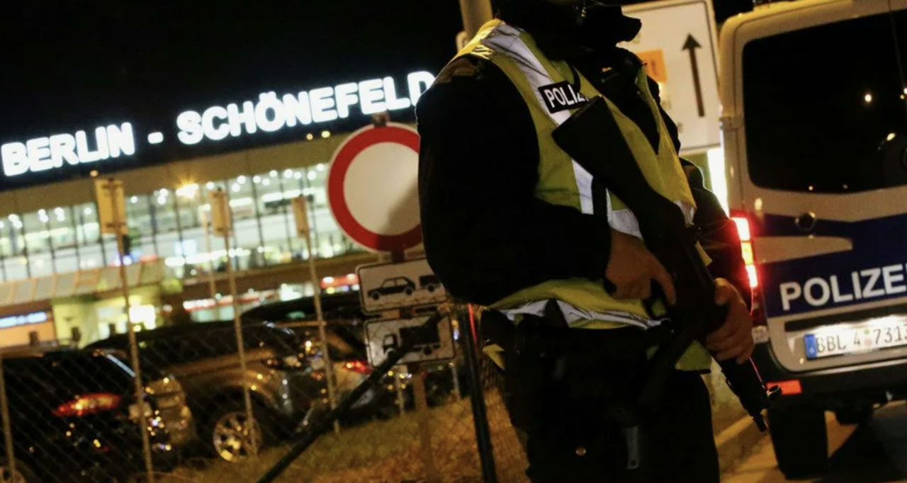 Un presupus militant al Hamas, reținut pe aeroportul din Berlin.