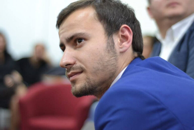 Плынгэу об эпизоде банковской кражи: Это похоже на сценарий фильма.