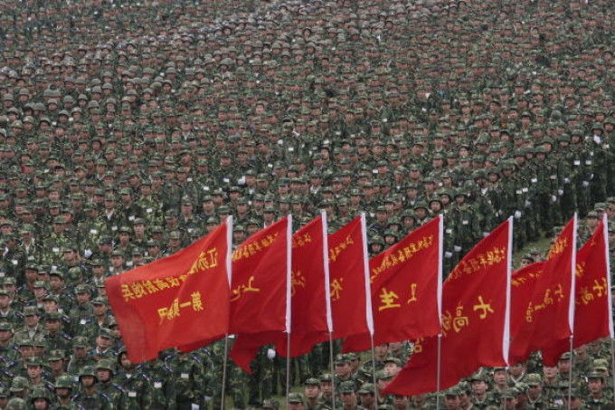 China va majora cheltuielile militare în 2018.