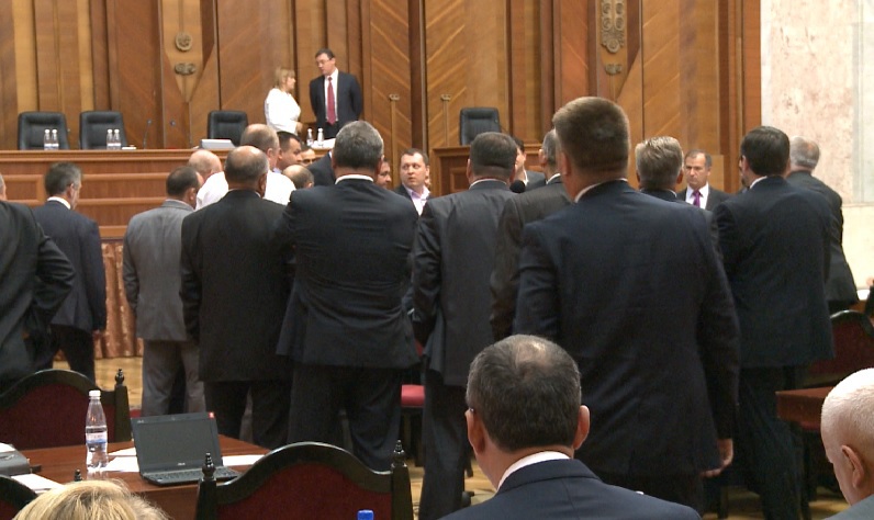 С приближением парламентских выборов в Молдове вновь заговорили о лишении депутатов особого статуса, предоставляющего надежную защиту от уголовного преследования.