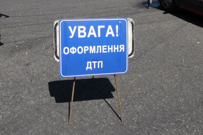 Пассажиры "легковушки" погибли на месте.