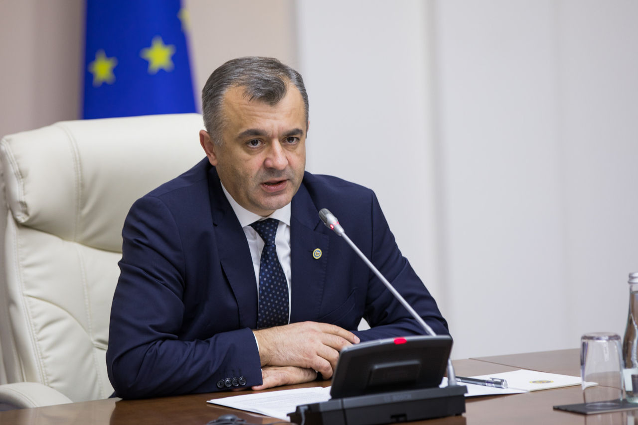 Кику: Деньги, предназначенные на ремонт дорог, власть тратит на зарплаты.