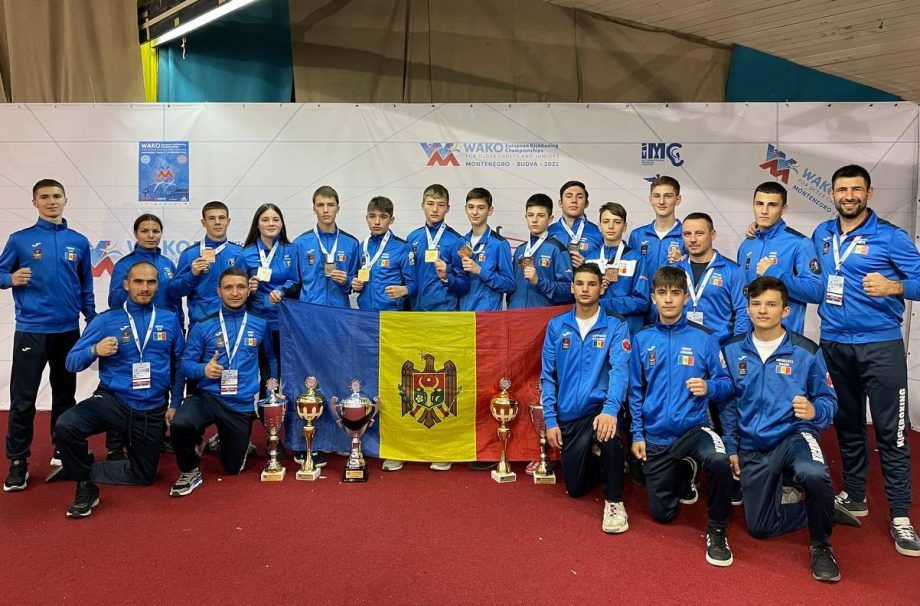 Молдова завоевала 15 медалей на чемпионате Европы по кикбоксингу.