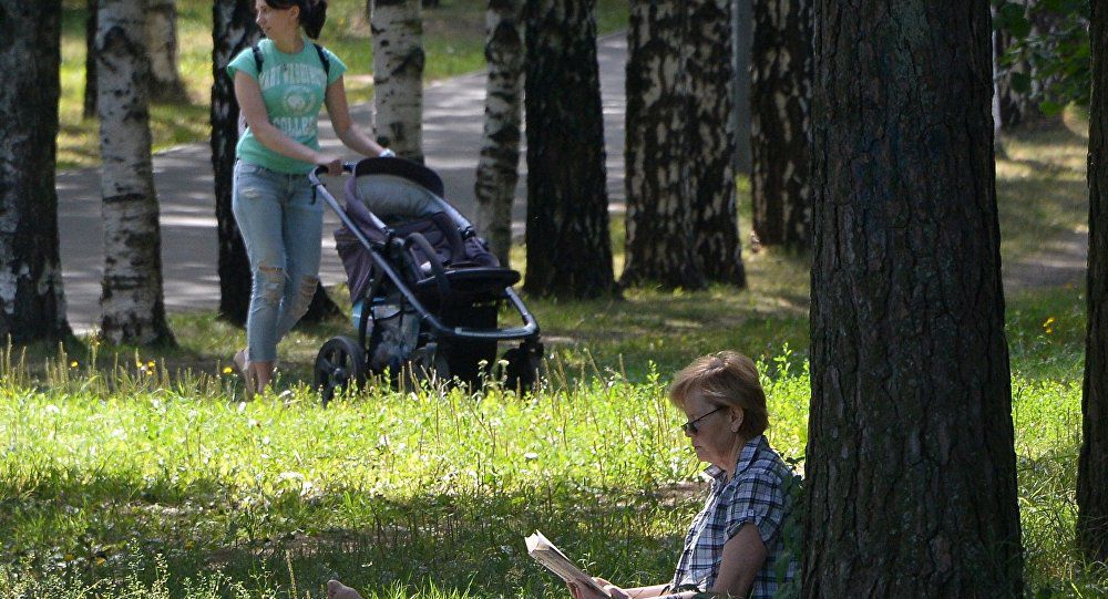 В стране продолжает действовать "оранжевый" код метеоопаности в связи с жарой.