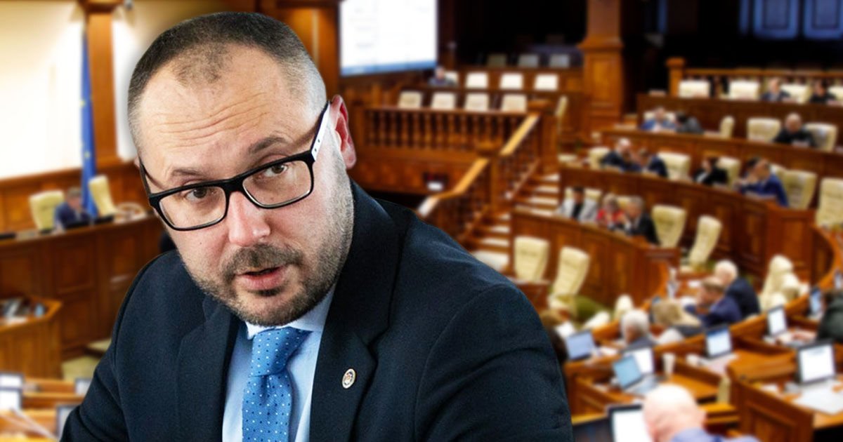 Литвиненко назвал депутатов БКС "инструментами в руках сбежавших воров". Коллаж: Point.md