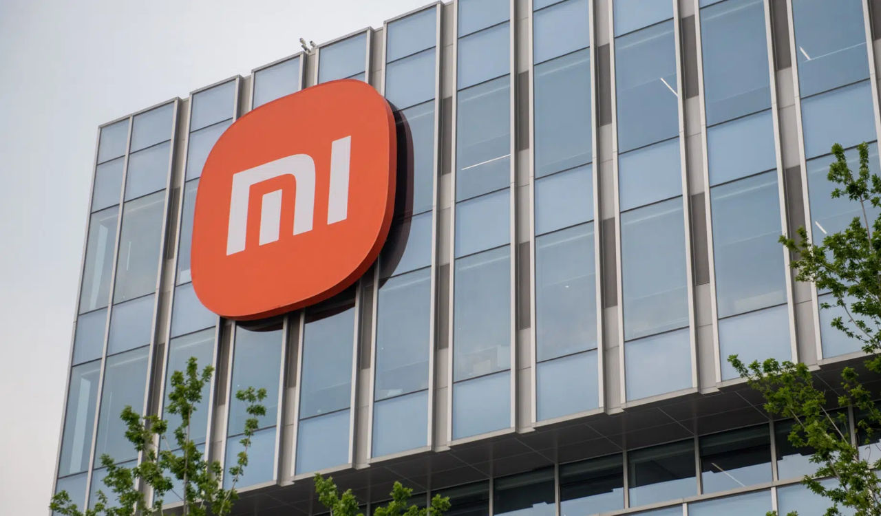 Xiaomi анонсировала крупное обновление HyperOS с глубокой интеграцией ИИ.