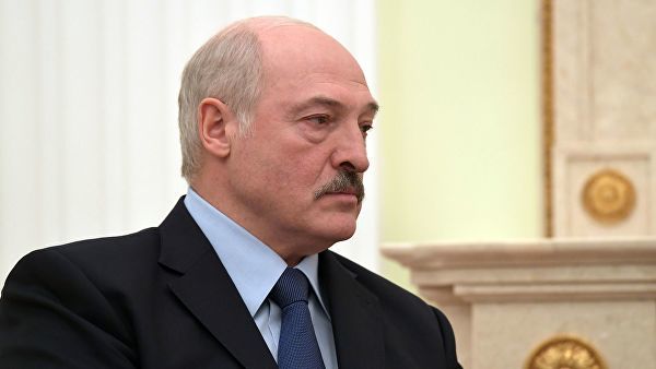 Лукашенко: Белоруссию в ближайшие годы будут "пробовать на зуб"