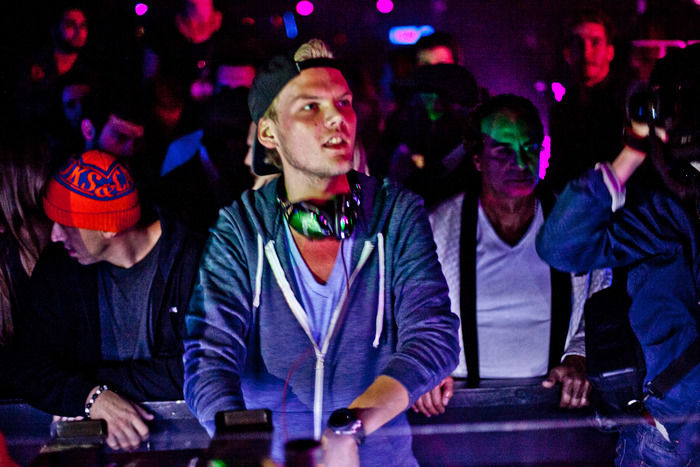 В Сети появился фрагмент нового сингла умершего шведского музыканта Avicii. 