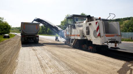 Uniunea Europeană oferă Moldovei 15 milioane de euro pentru contrucţia drumurilor. Foto: publika.md