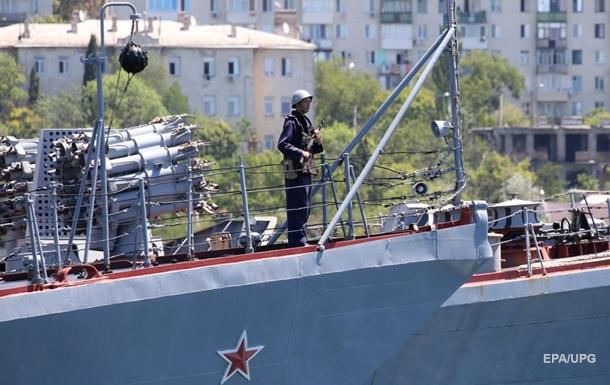В России объяснили усиление войск в Крыму.
