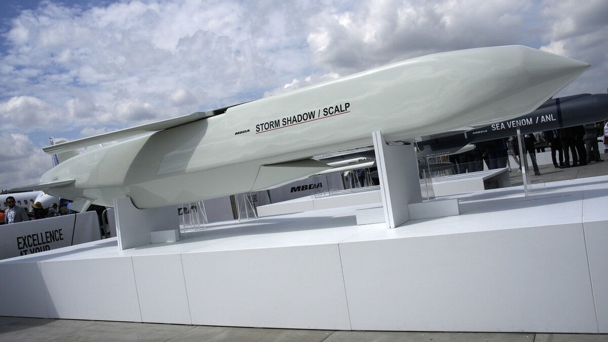 Sky News: Украина использовала ракеты Storm Shadow при атаке на завод в Севастополе.