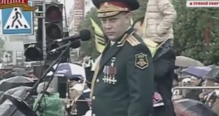 Liderul așa-zisei „republici populare Donețk” surprins beat criță la parada de 9 mai.