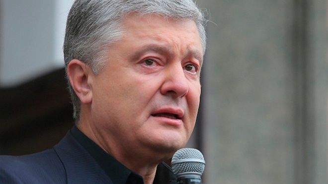Порошенко пообещал за год отобрать у России Крым.