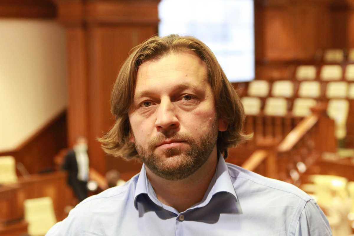 PAS намеревается ввести потолок комиссионных при оплате картой.