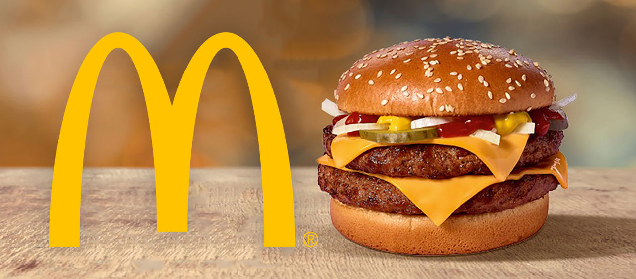 В США 49 человек отравились гамбургерами из McDonald's, один из них умер.