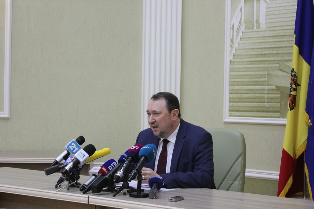 По словам Тэнасе, законопроект не включает положения о преступлениях, связанных с банковским сектором. Фото: realitatea.md.