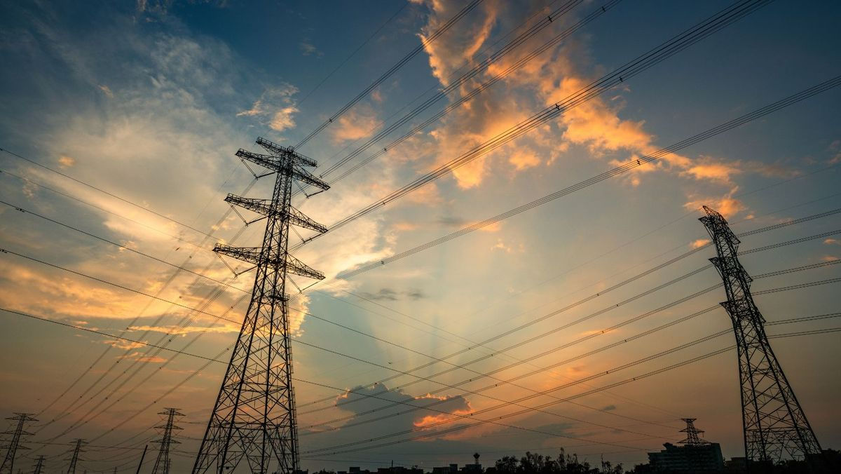 Moldova a plătit aproape dublu pentru energie electrică: Costul importurilor a crescut brusc.