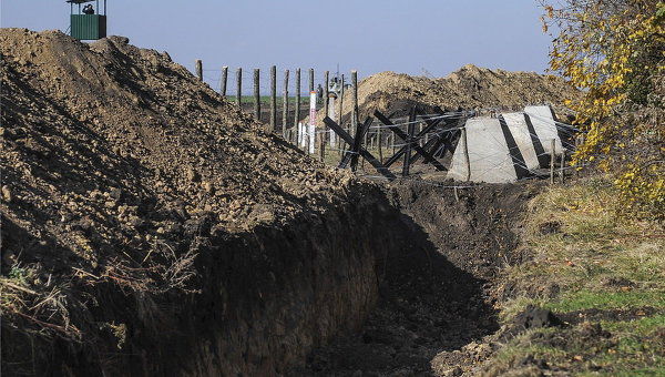 Украина вынуждена тратить огромные деньги на превращение линии разграничения в неприступную крепость