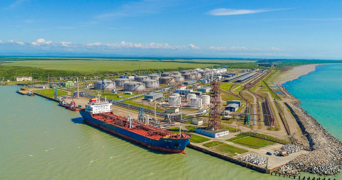 Россия впервые поставила нефть в Грузию.