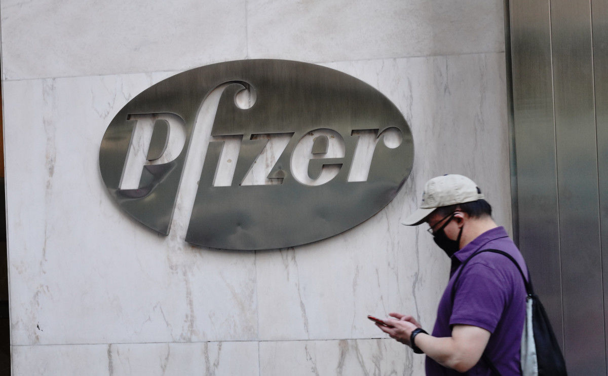 Pfizer начала испытания таблеток от коронавируса.