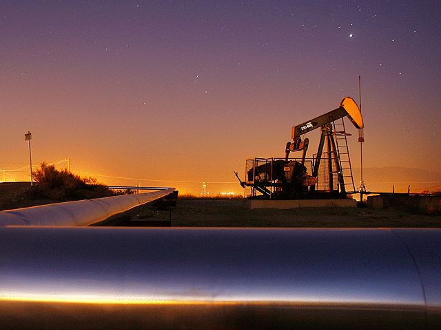 Ниже отметки $51 нефть стоимость Brent упала впервые с 30 января.  Фото: focus.ua