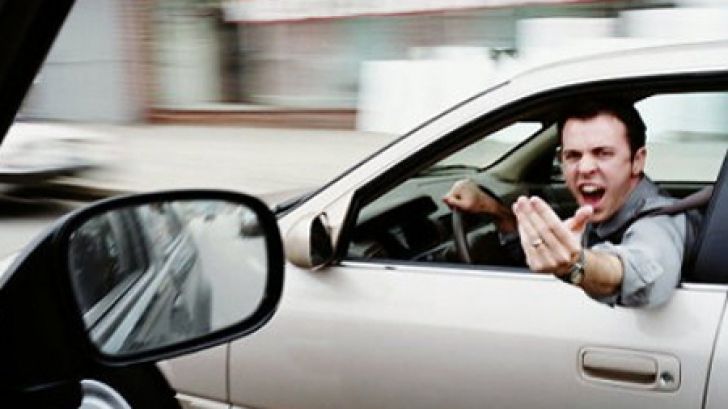 Şoferii care nu au băut apă şi sunt deshidrataţi fac la fel de multe greşeli în trafic ca cei care au consumat alcool. Foto: realitatea.net