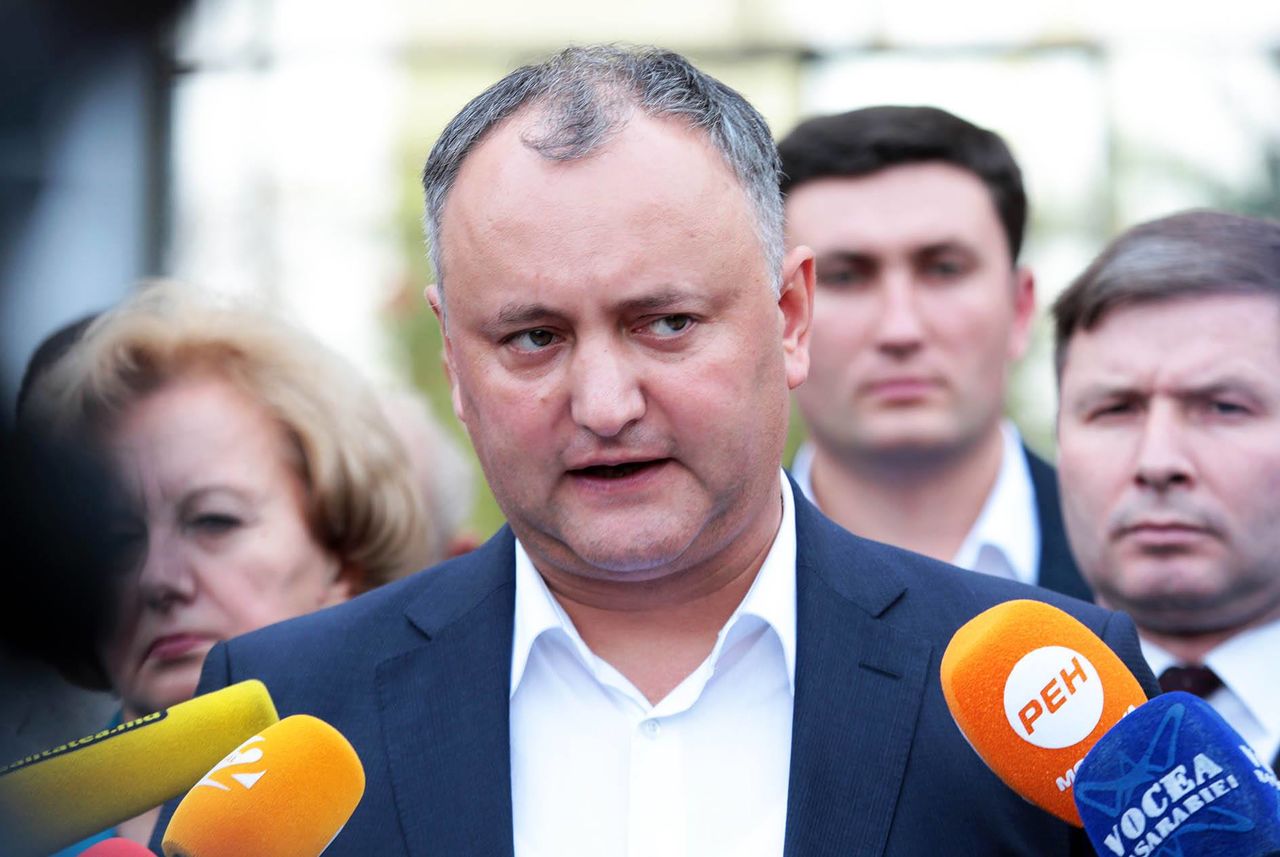 Igor Dodon îi transmite un mesaj de condoleanțe Reginei Elisabetta. 