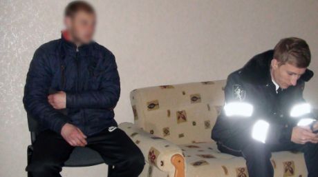 Doi tineri din Chișinău au fost reținuți după ce au pătruns în două instituţii de învăţământ din Cricova.