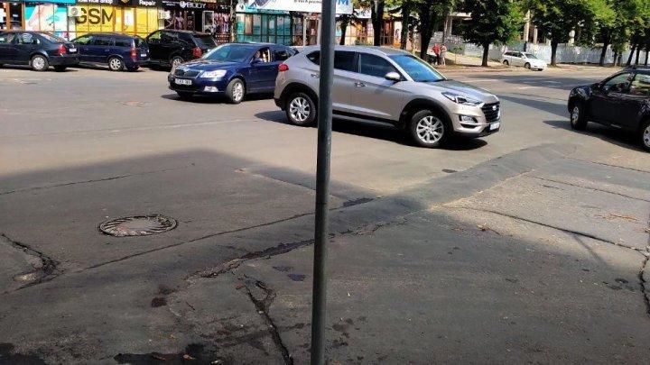 Ограничитель скорости появился на одном из загруженных машинами перекрестке на Ботанике. 
