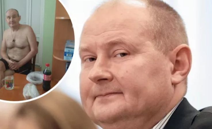 В СБУ отказали адвокату во встрече с Чаусом: Официально его нет.