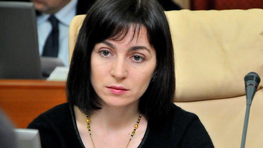 Bogdan Ţîrdea a formulat mai multe întrebări, care, în opinia sa, dovedesc legătura dintre Maia Sandu şi actuala guvernare. Foto: diez.md