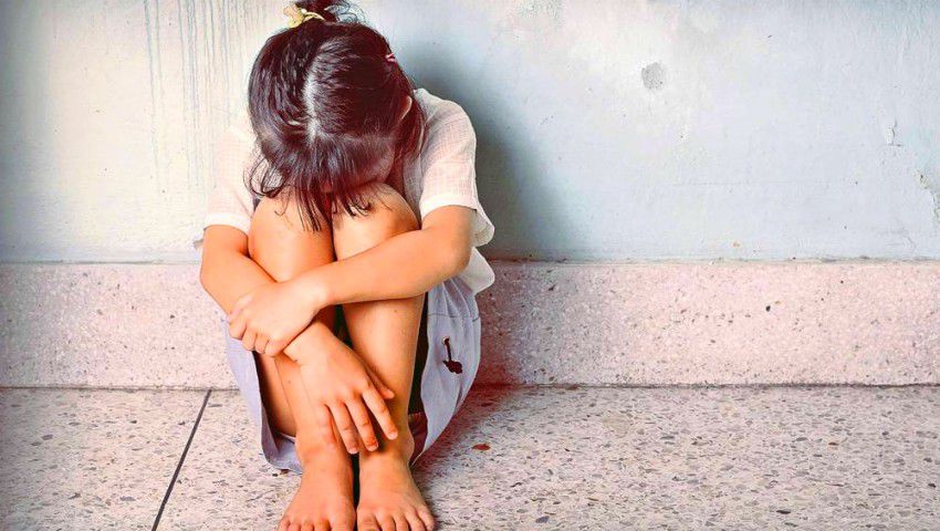 O fetiță, căreia i-a venit ciclul menstrual, s-a sinucis pentru că nu a suportat ,,rușinea”.