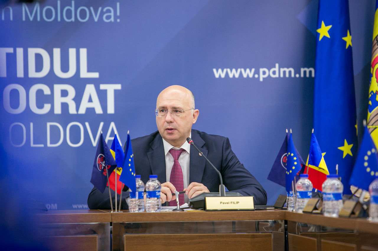 Филип пообещал качественную питьевую воду жителям двух районов страны.