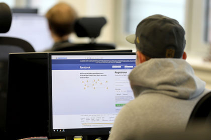 Facebook шпионил за звонками и сообщениями пользователей. Фото: Globallookpress.com