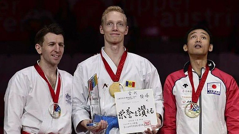 Tânărul care vede 10%: Cum a luat titlul de campion mondial la karate